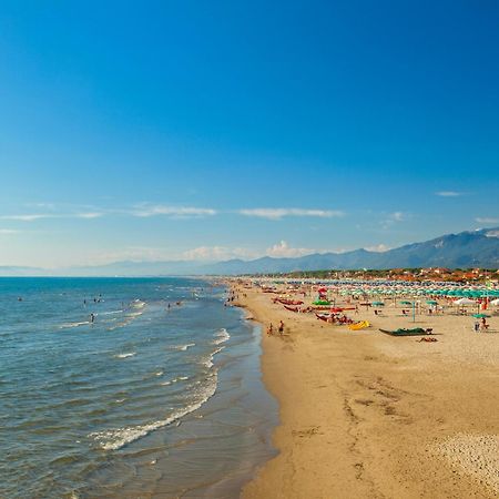 Suite Ondina Viareggio Apartments - Happy Rentals المظهر الخارجي الصورة
