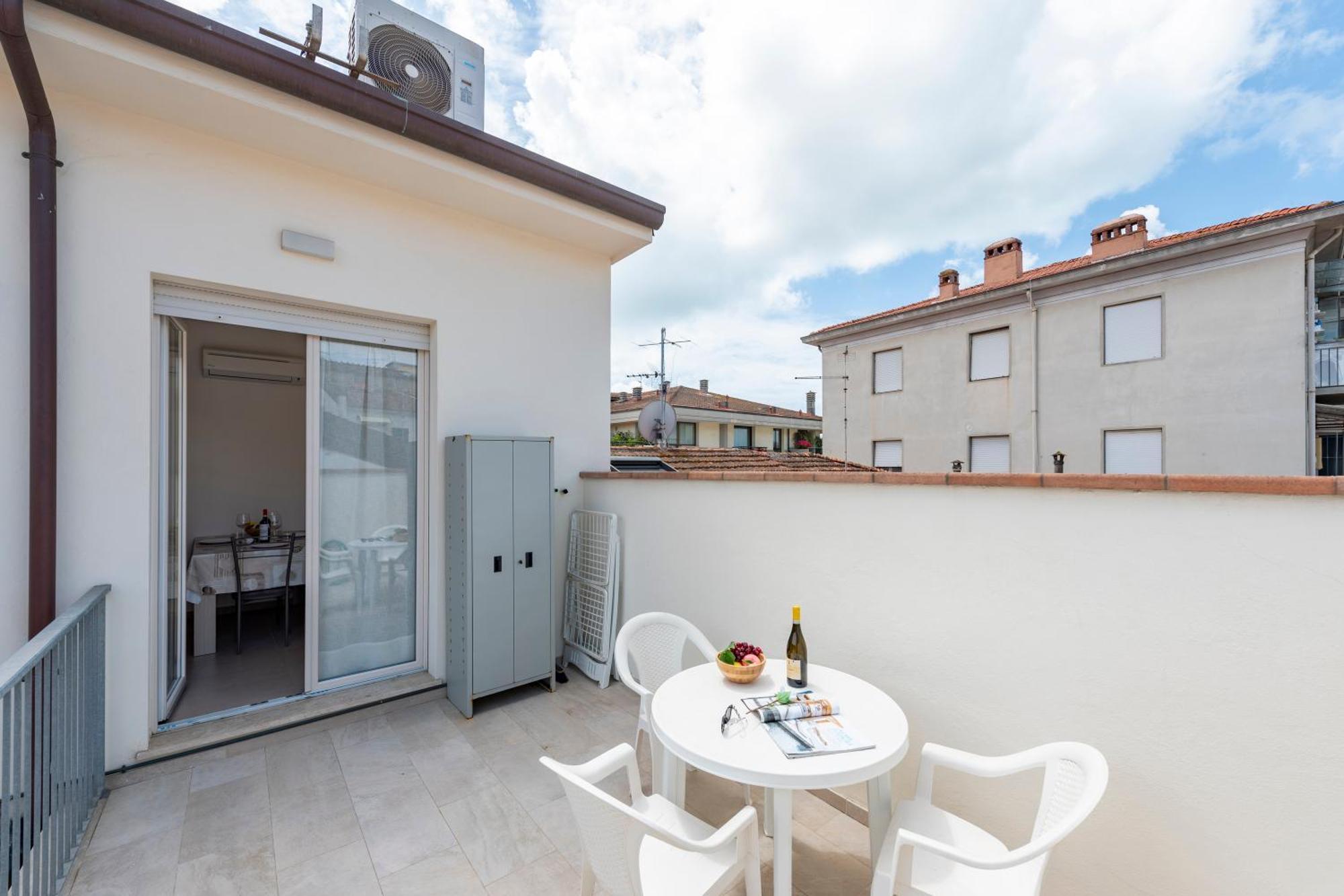Suite Ondina Viareggio Apartments - Happy Rentals المظهر الخارجي الصورة
